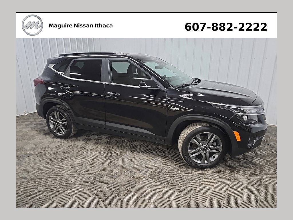 Used 2023 Kia Seltos S w/ Navigation Package AWD/4WD image 1