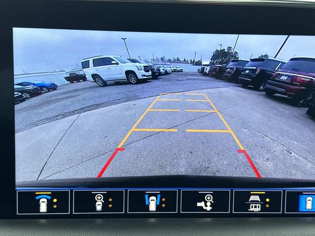 Used 2021 Chevrolet Suburban Premier image 24