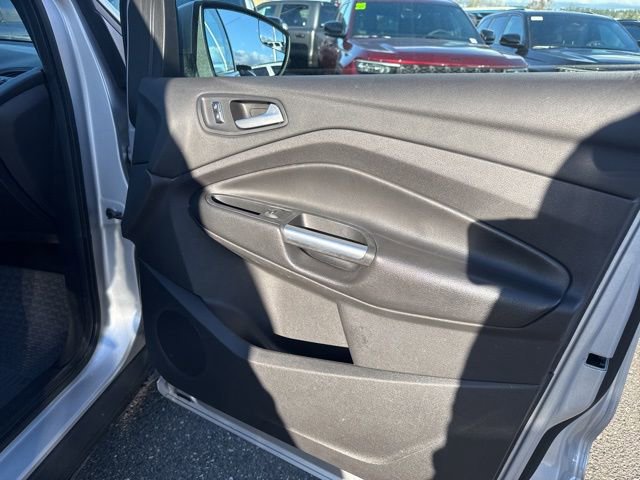 Used 2015 Ford Escape SE image 10