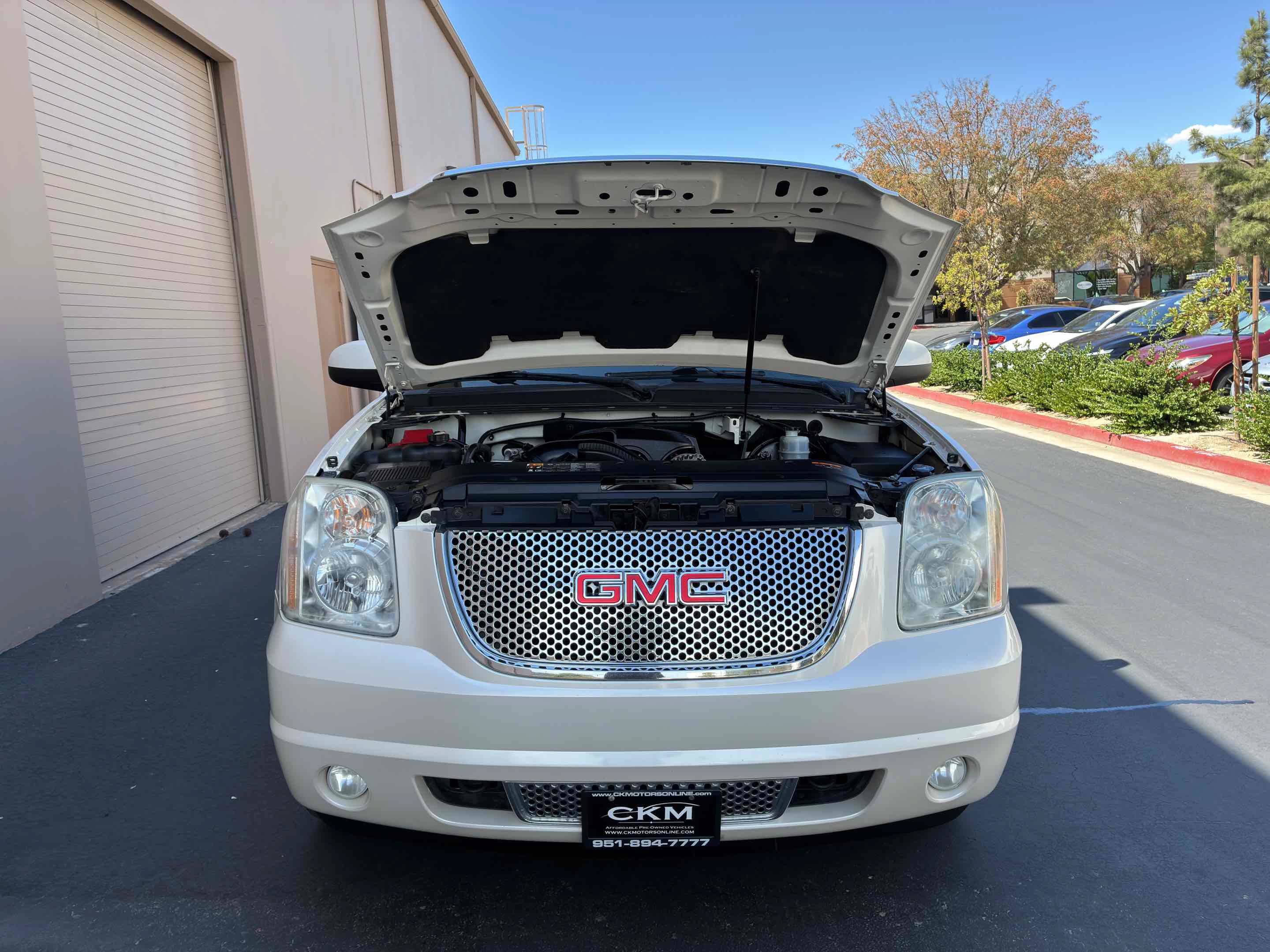 Used 2012 GMC Yukon Denali AWD/4WD image 62