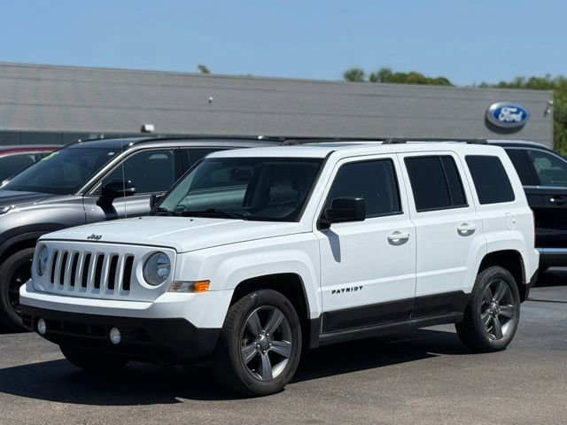 Used 2015 Jeep Patriot High Altitude AWD/4WD image 31