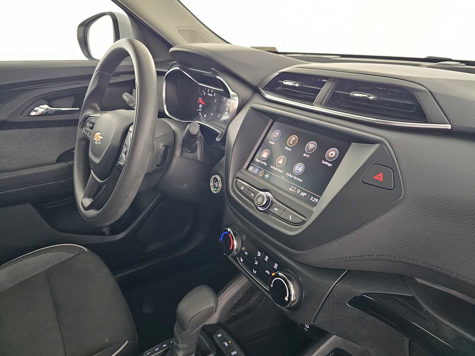 Used 2022 Chevrolet TrailBlazer LT image 11