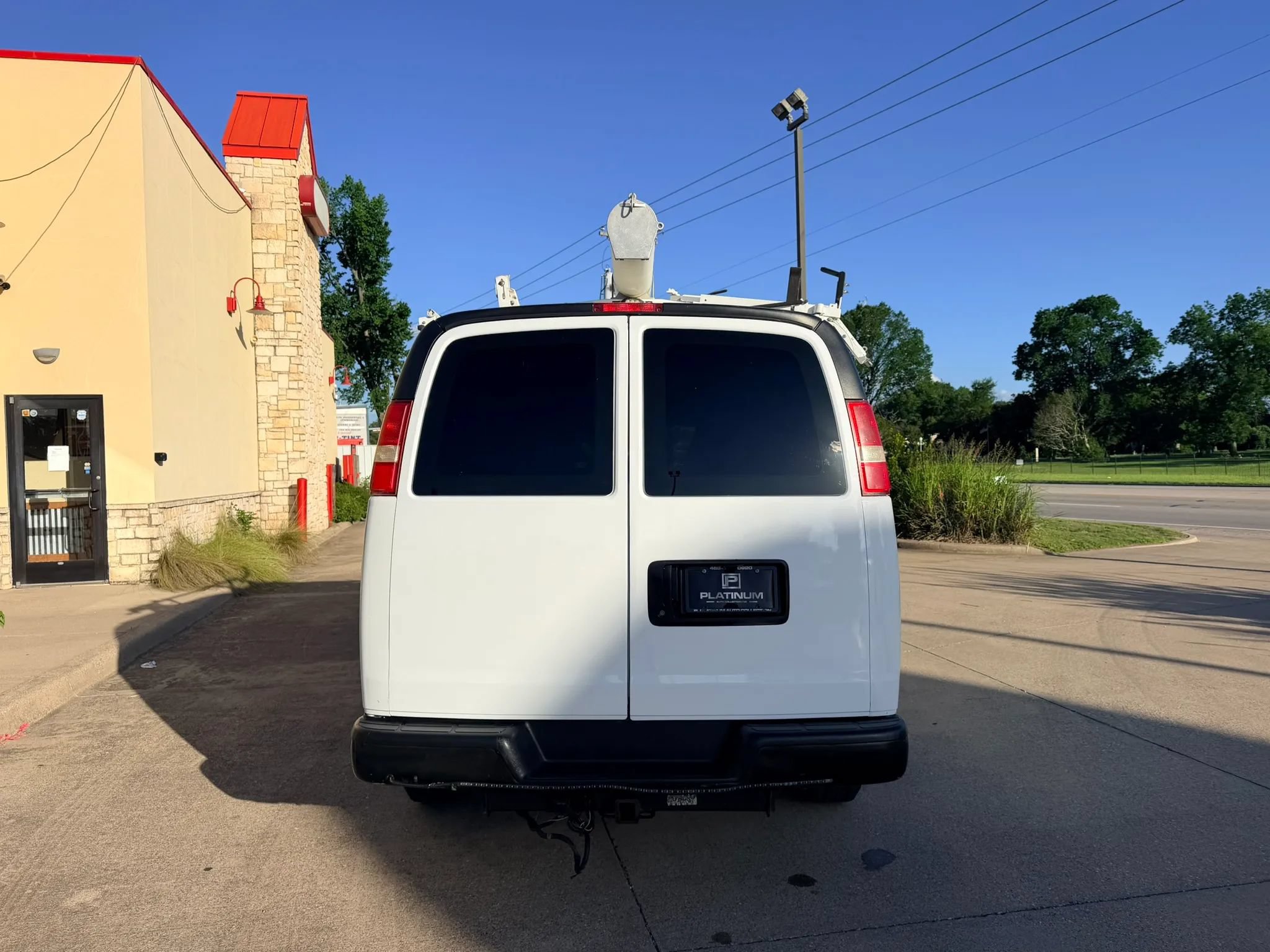 Used 2012 Chevrolet Express 2500 RWD image 4