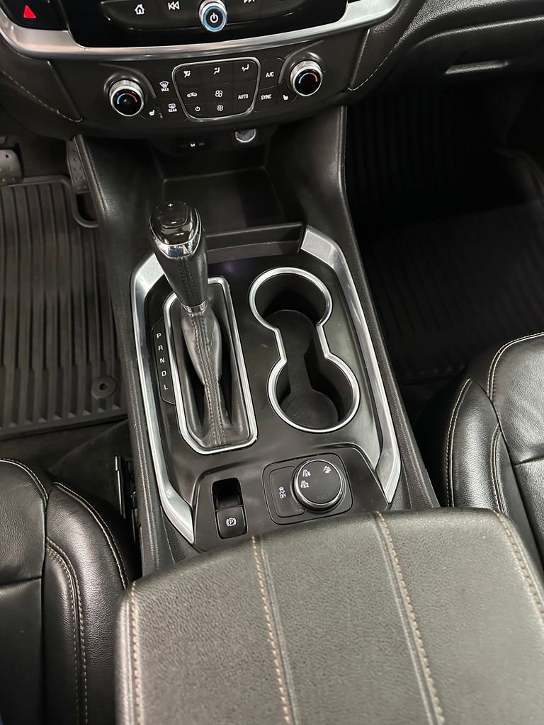 Used 2019 Chevrolet Traverse RS image 18