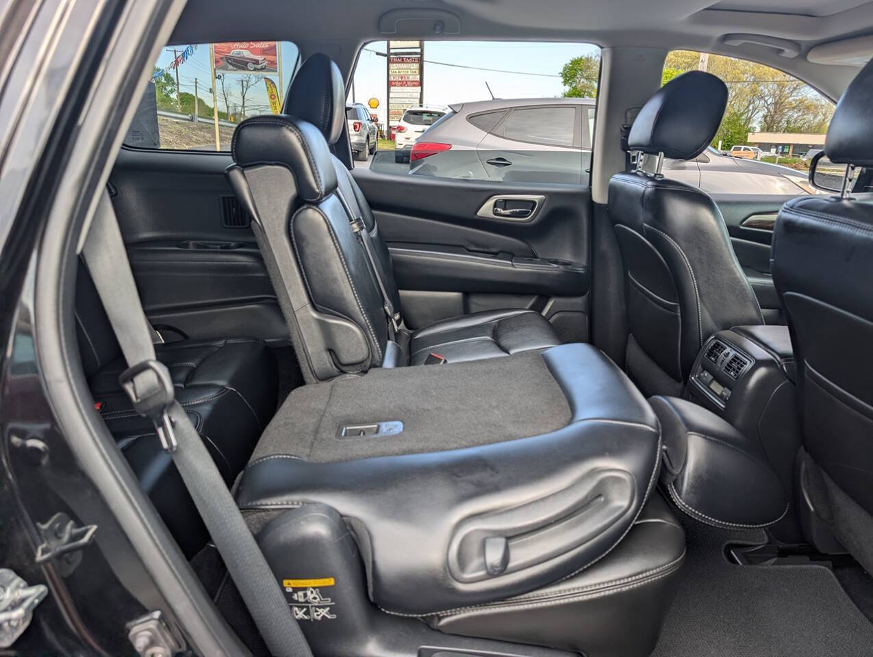 Used 2014 Nissan Pathfinder SL w/ SL Premium Package AWD/4WD image 25