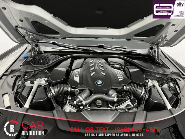 Used 2020 BMW 750i xDrive w/ Executive Package AWD/4WD image 3