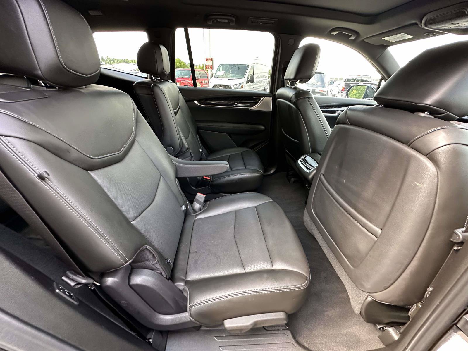 Used 2024 Cadillac XT6 Premium Luxury w/ Technology Package AWD/4WD image 23