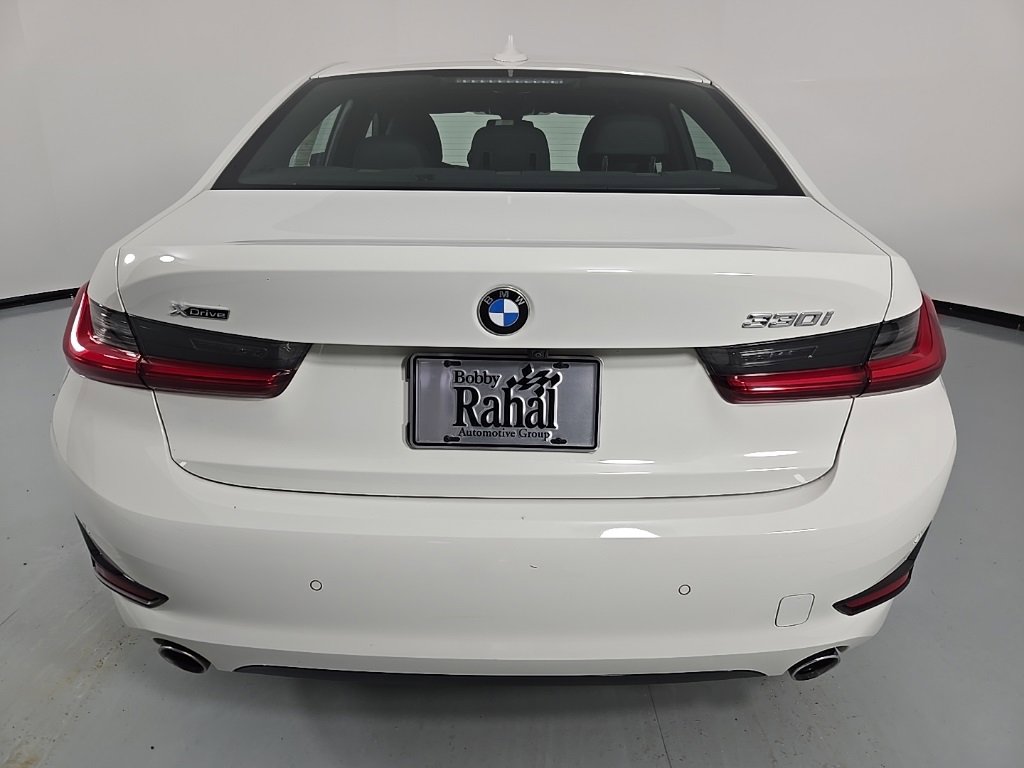 Used 2021 BMW 330i xDrive Sedan w/ Convenience Package image 5