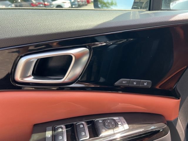 Certified 2024 Kia Carnival SX Prestige FWD image 29