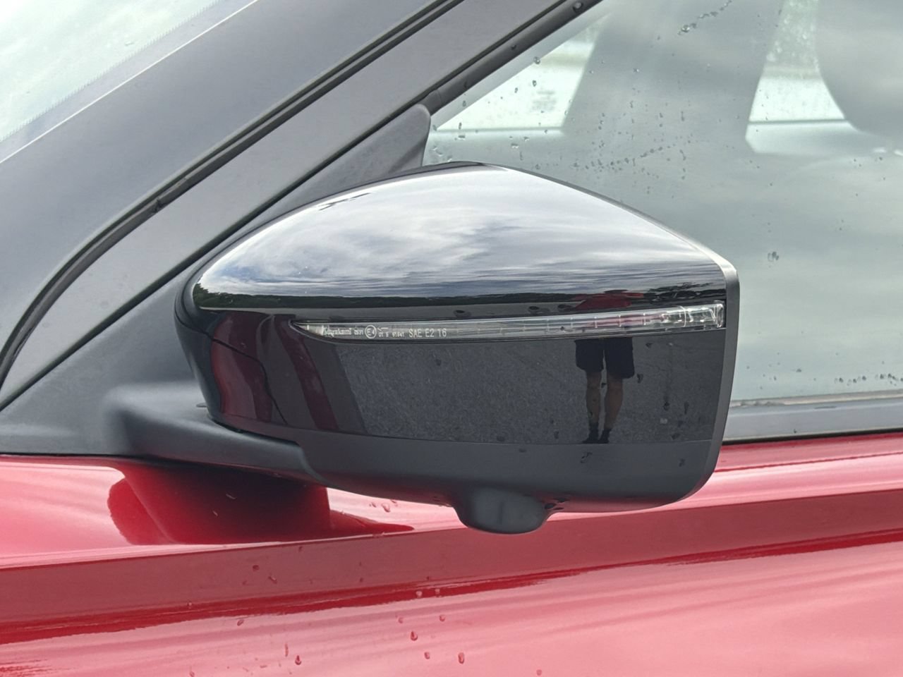 Used 2024 Nissan Kicks SR FWD image 28