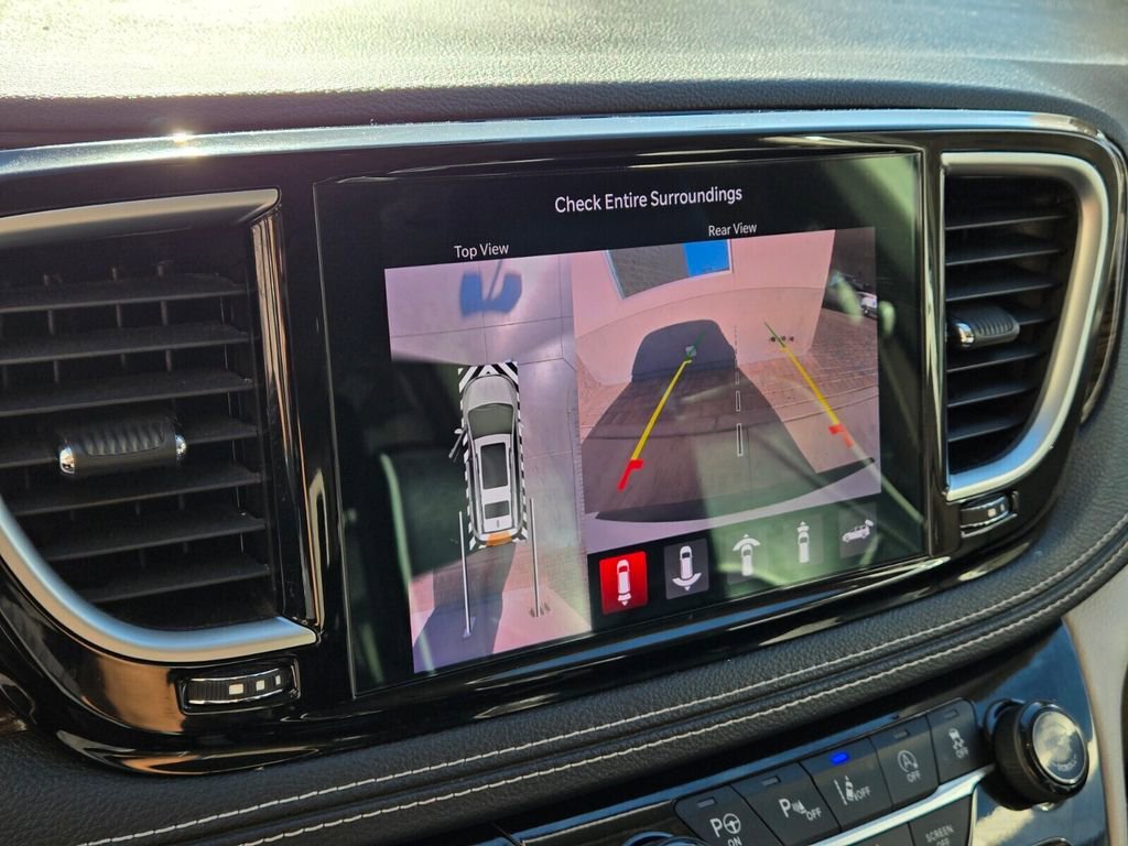 Used 2022 Chrysler Pacifica Limited image 27