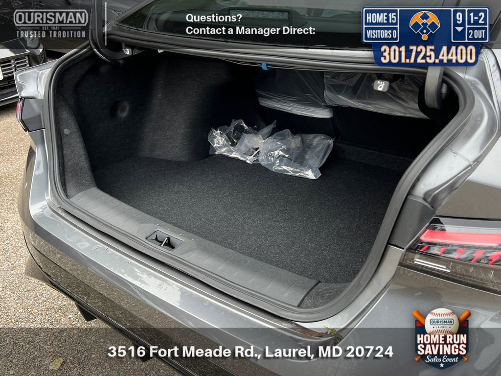 New 2026 Nissan Sentra SR w/ SR Premium Package FWD image 19