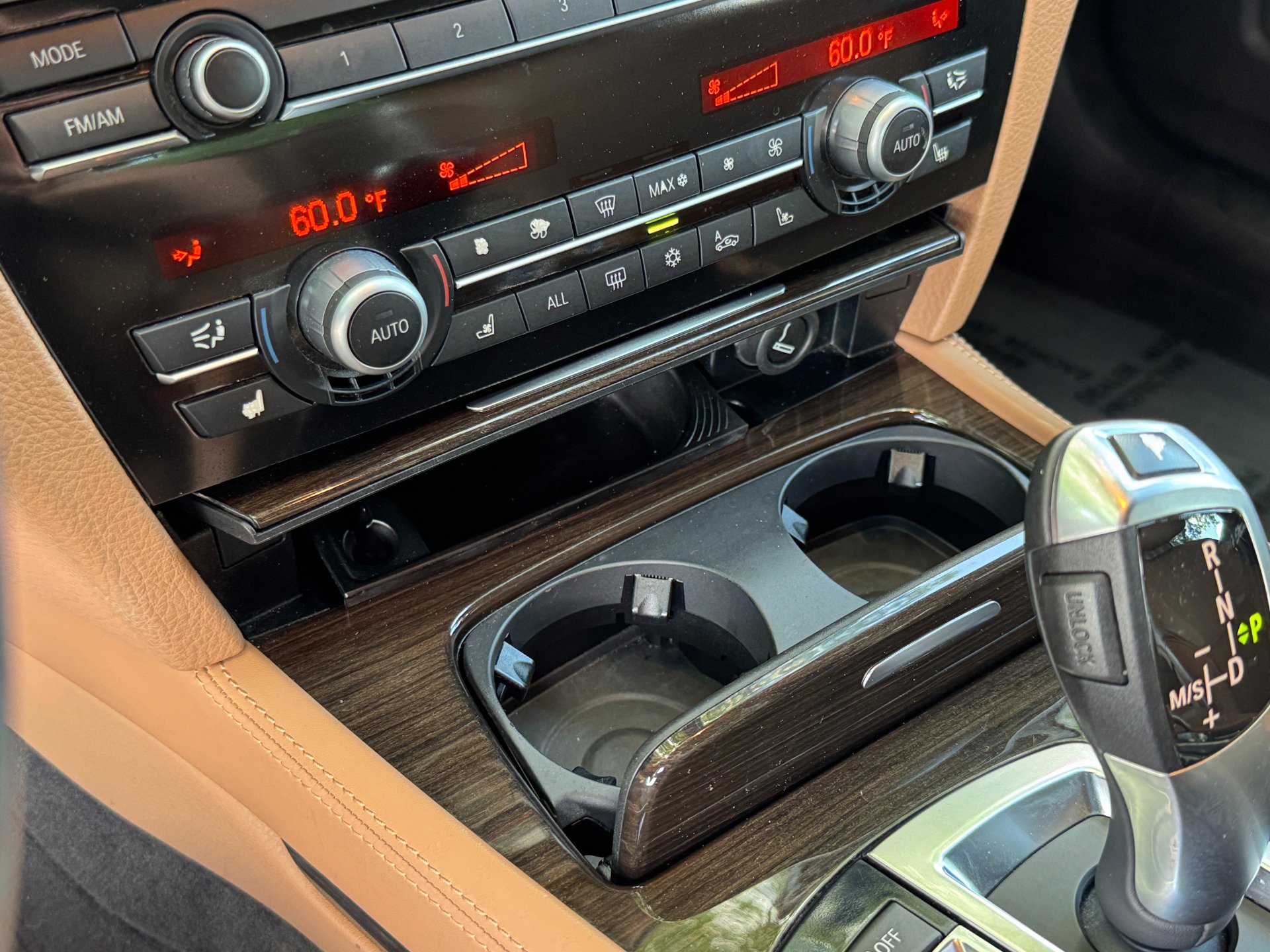 Used 2012 BMW 750Li image 35