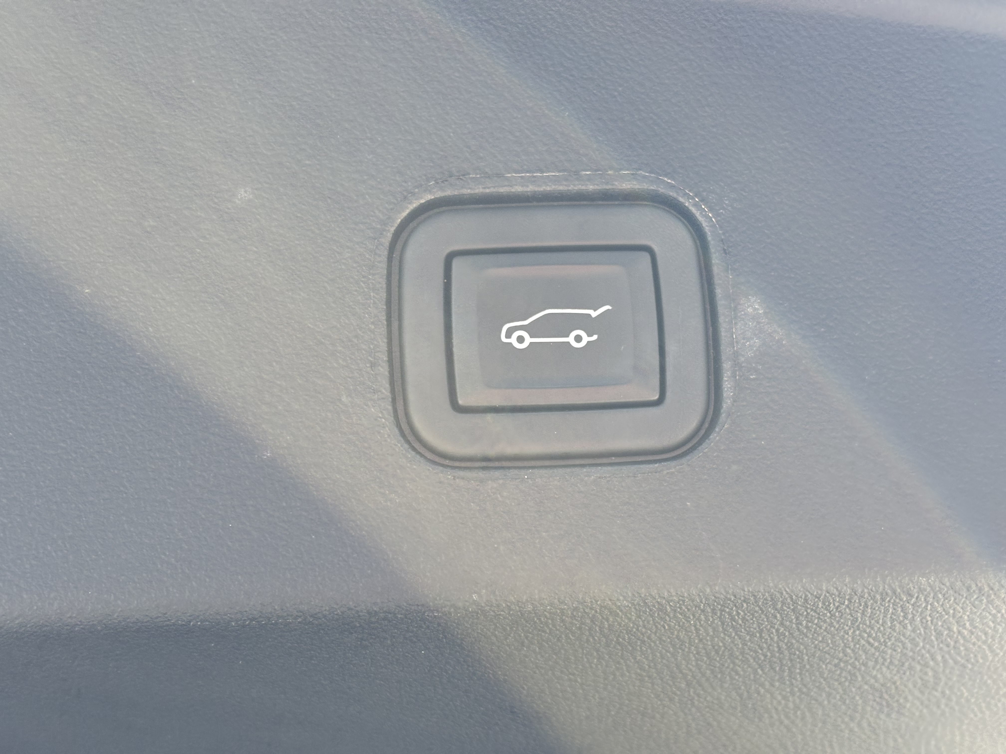 Certified 2024 Cadillac Lyriq Tech AWD/4WD image 10