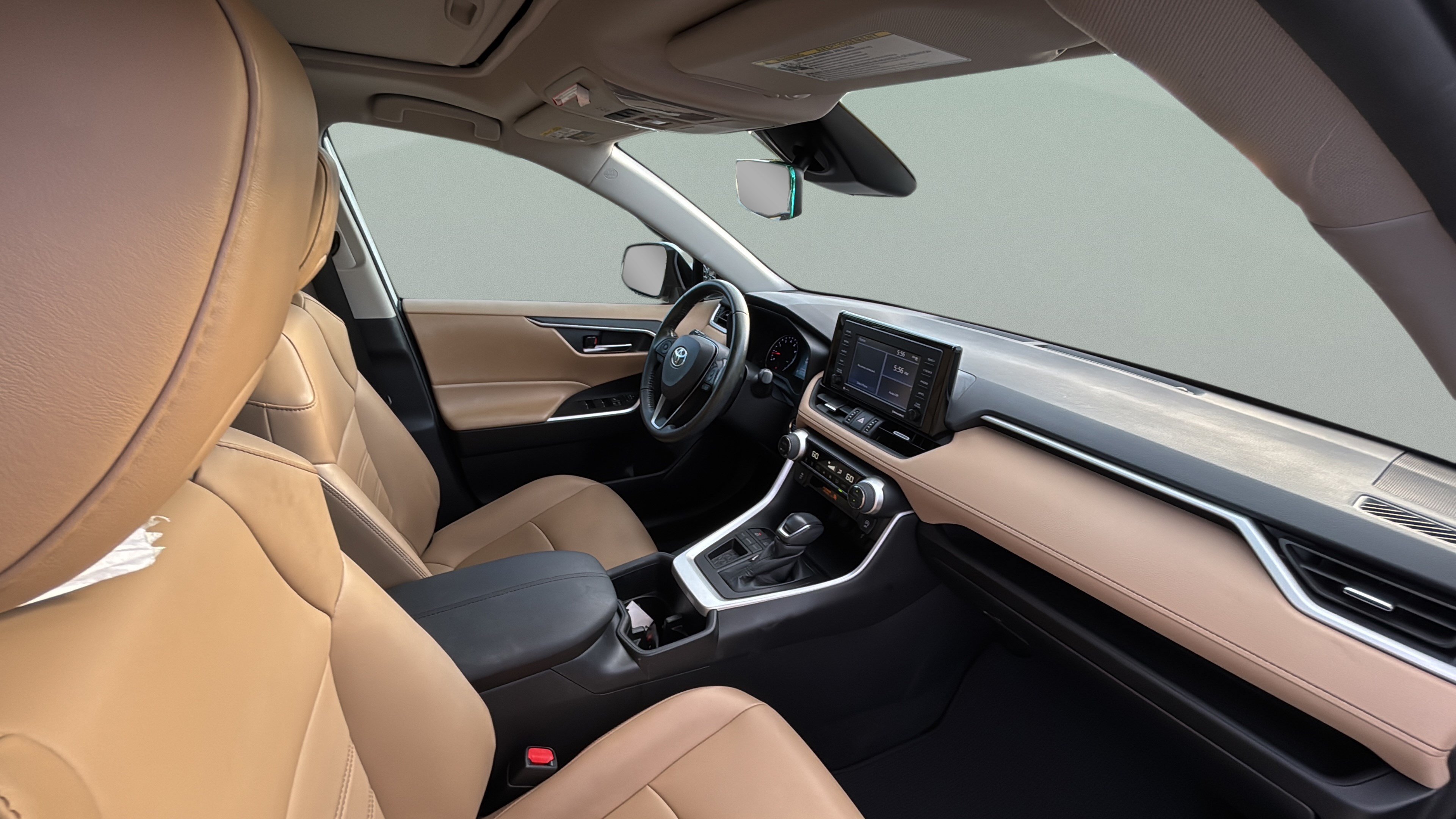 Used 2022 Toyota RAV4 XLE Premium FWD image 21