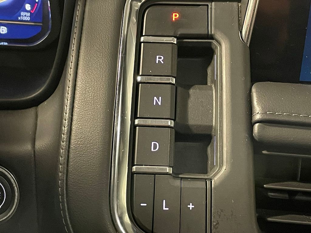 Used 2022 Chevrolet Tahoe Z71 w/ Luxury Package image 40