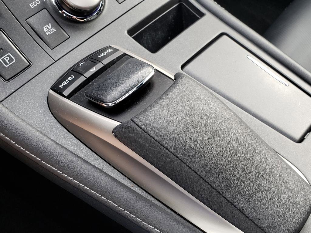 Used 2014 Lexus CT 200h w/ F Sport w/Nuluxe Interior image 24