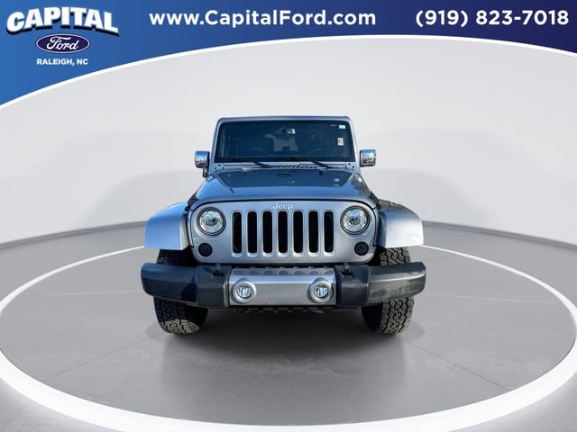 Used 2018 Jeep Wrangler Sahara w/ Dual Top Group image 3