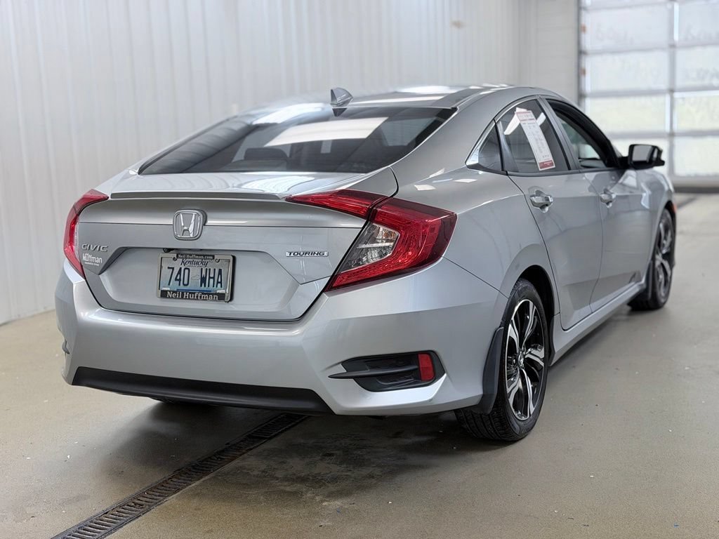 Used 2016 Honda Civic Touring image 5