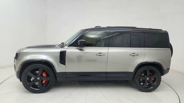 Used 2025 Land Rover Defender 110 X image 3