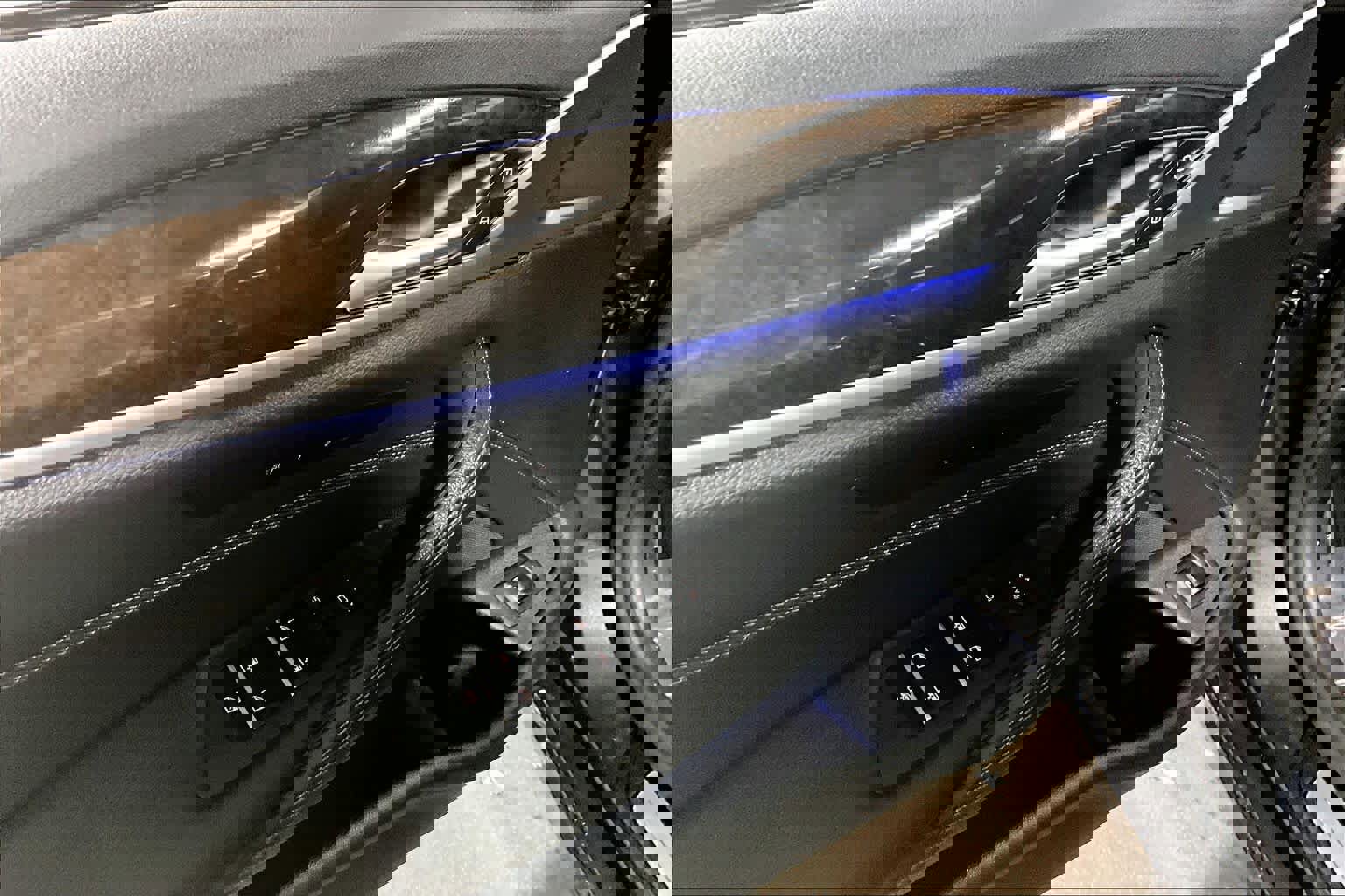 Used 2019 BMW 540i xDrive w/ Convenience Package image 34