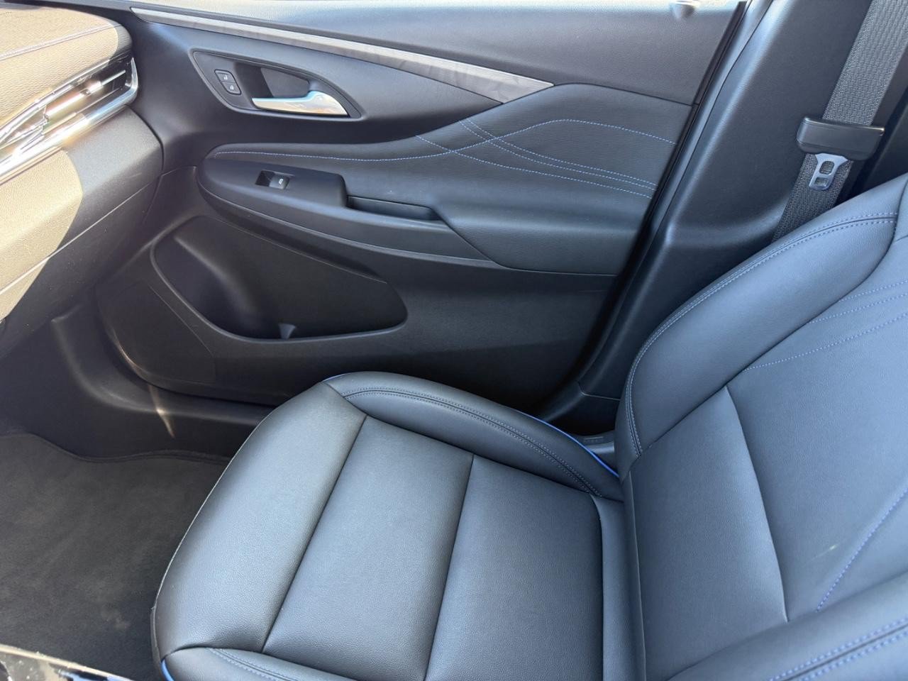 Used 2024 Buick Envista Sport Touring FWD image 19