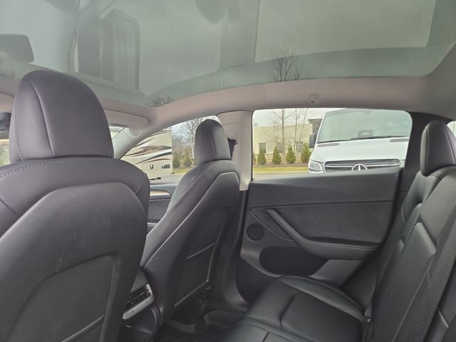 Used 2022 Tesla Model Y Performance image 35