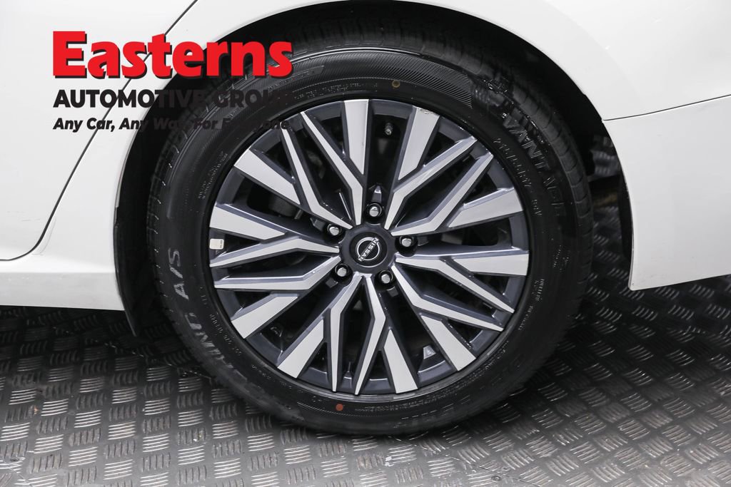 Used 2025 Nissan Altima 2.5 SV image 8