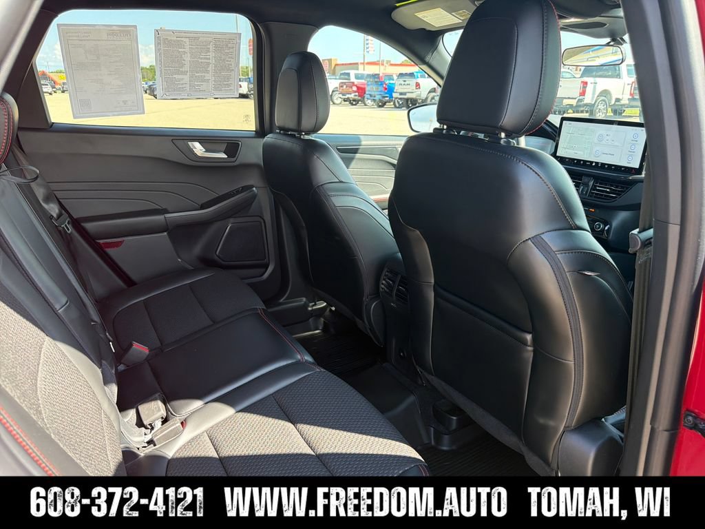 Used 2024 Ford Escape ST-Line w/ Tech Pack #1 AWD/4WD image 27