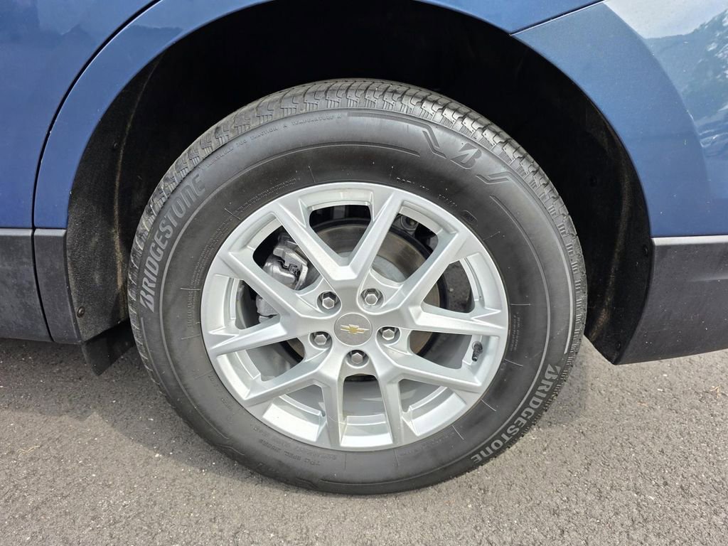 Used 2024 Chevrolet Equinox LT AWD/4WD image 11