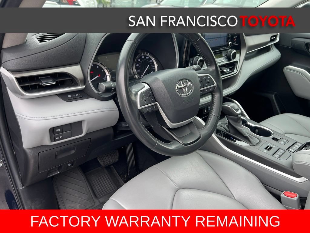 Used 2022 Toyota Highlander XLE AWD/4WD image 13