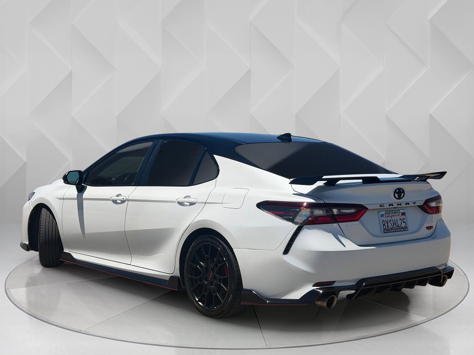 Used 2021 Toyota Camry TRD w/ TRD Package w/JBL Audio FWD image 3