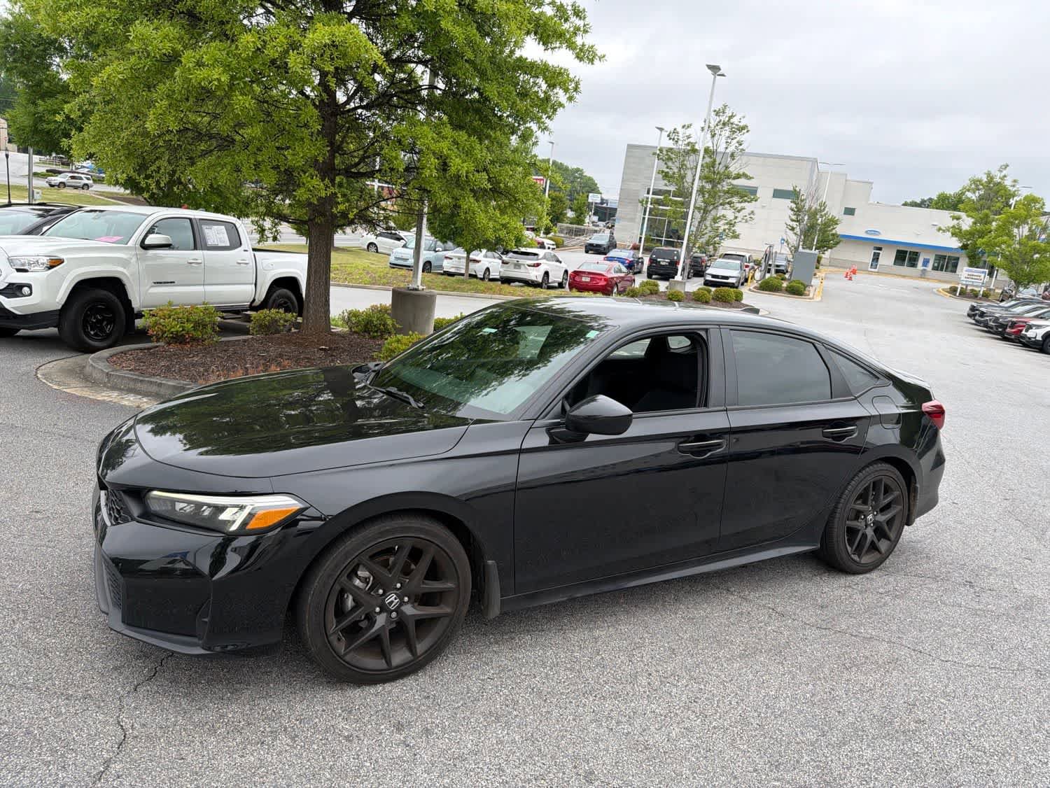 Used 2025 Honda Civic Sport image 4