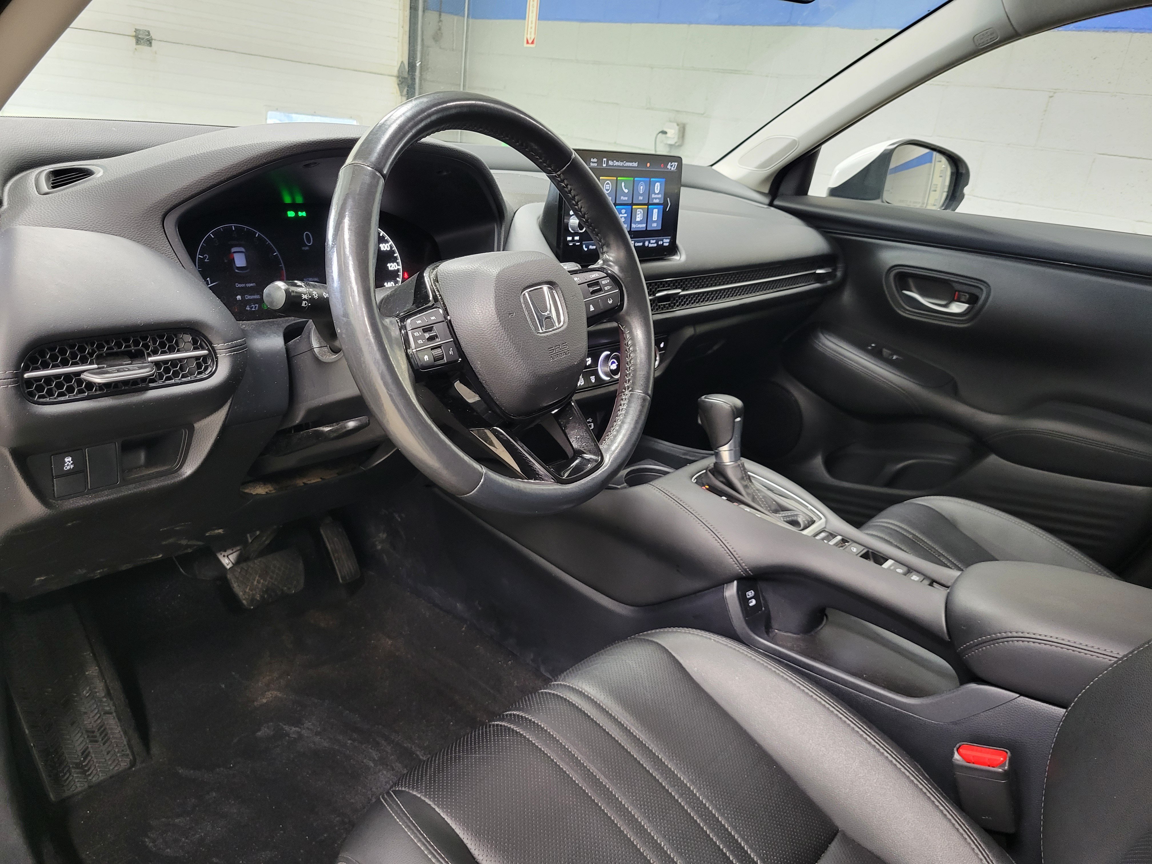 Used 2024 Honda HR-V EX-L image 9