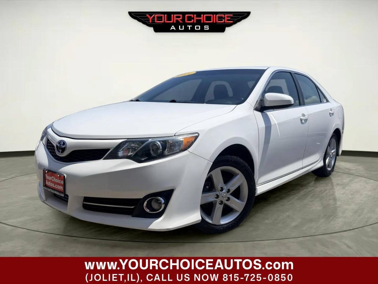 Used 2014 Toyota Camry SE FWD image 1