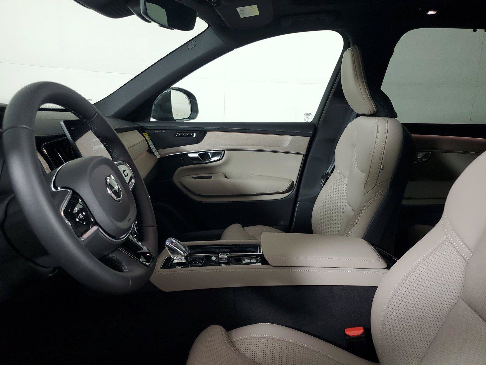New 2027 Volvo XC90 B6 Ultra AWD/4WD image 22