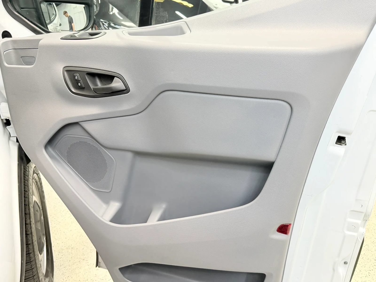 Used 2018 Ford Transit 350 XL RWD image 36