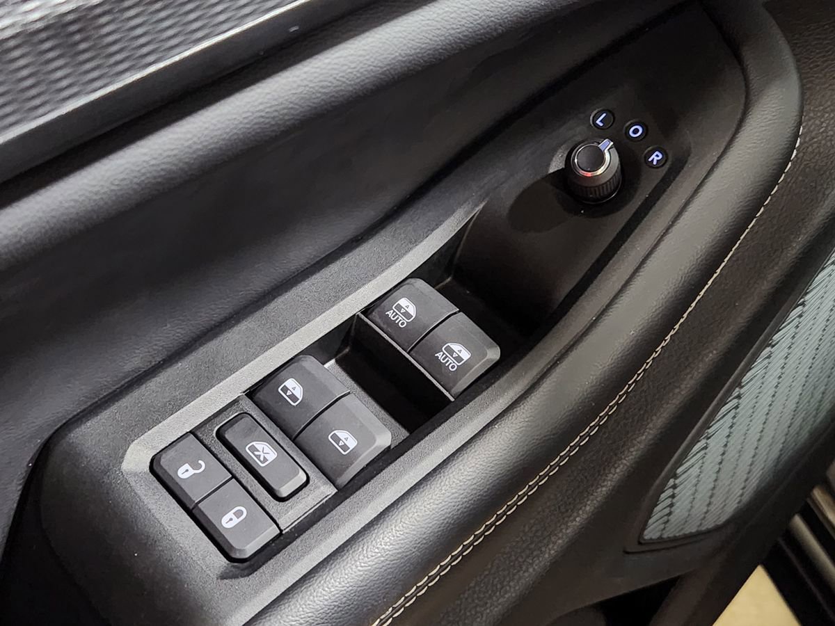 Used 2024 Jeep Grand Cherokee Altitude AWD/4WD image 42