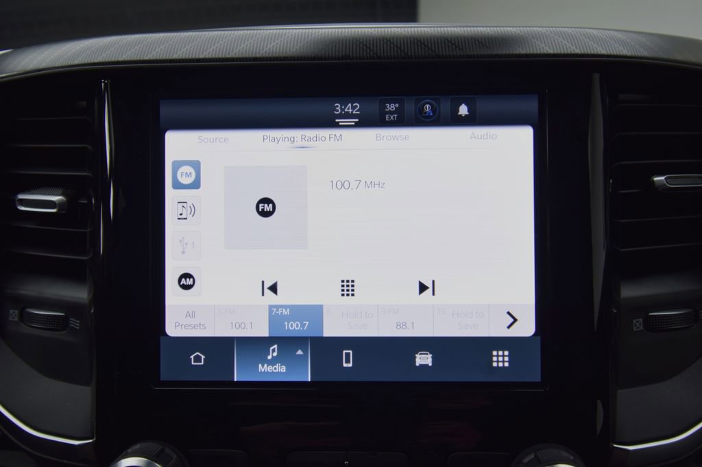 New 2026 RAM 1500 4x4 Crew Cab image 21