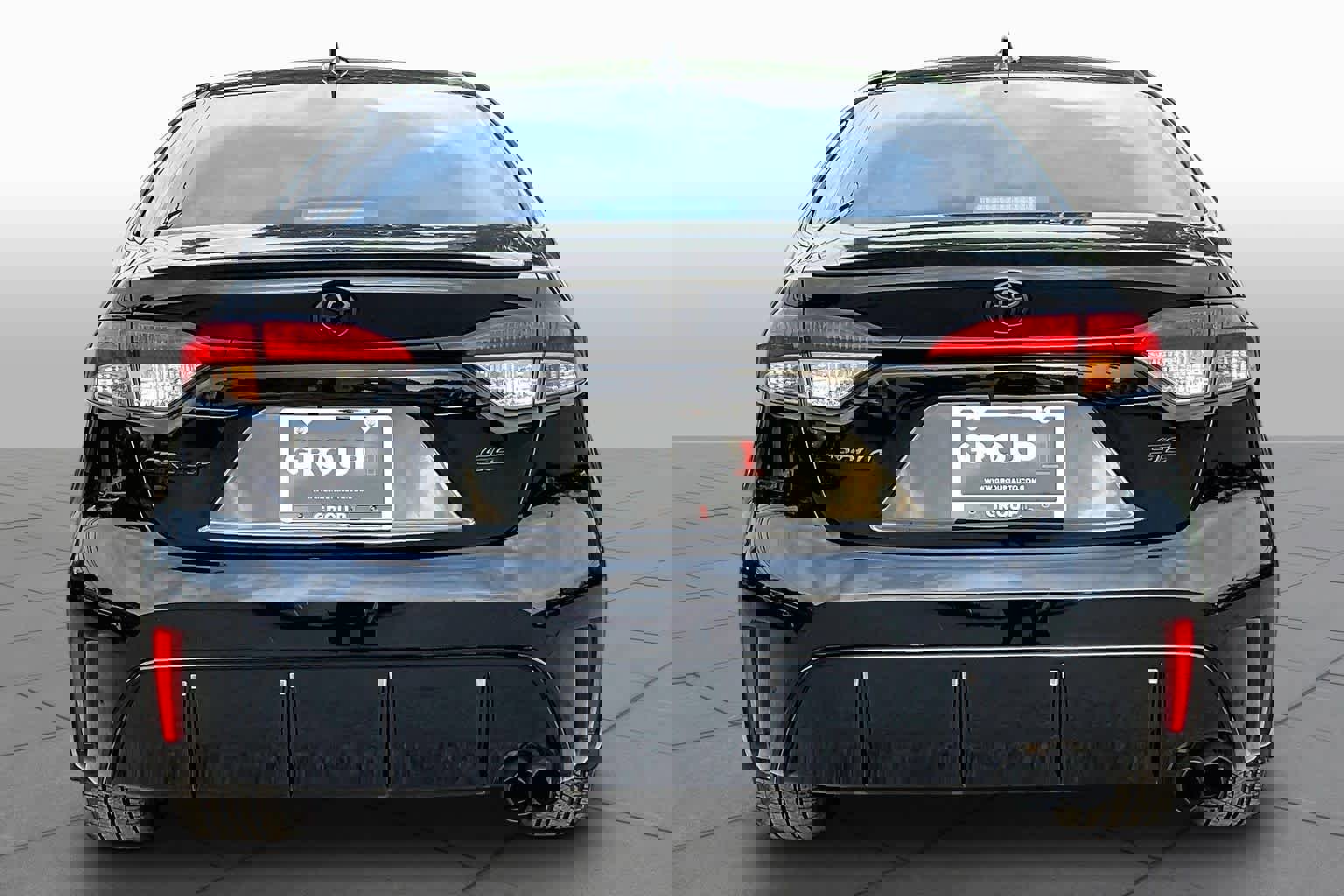 Used 2024 Toyota Corolla SE FWD image 5