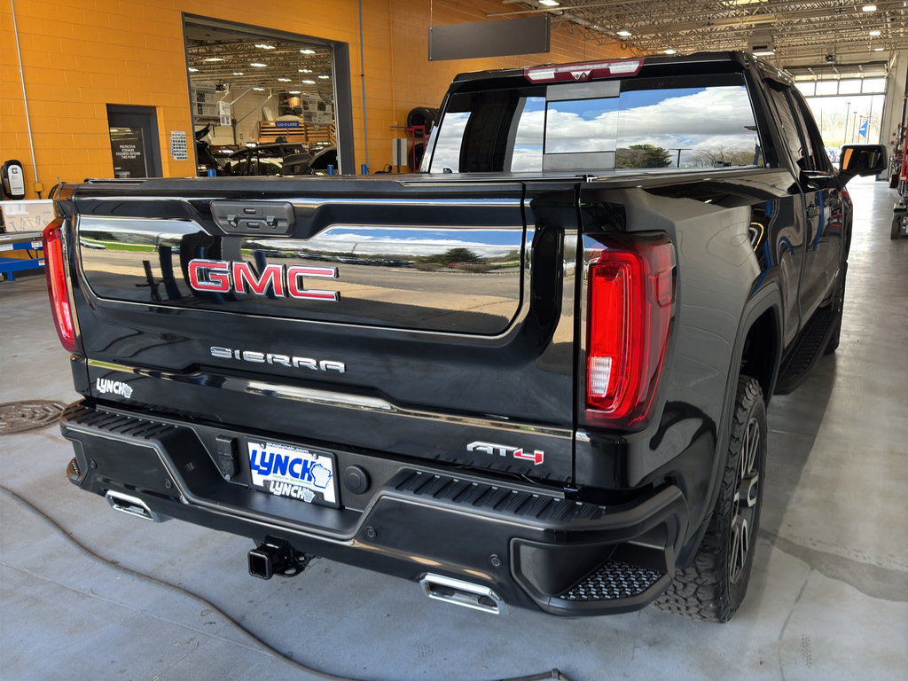 Used 2022 GMC Sierra 1500 AT4 w/ AT4 Premium Package image 5