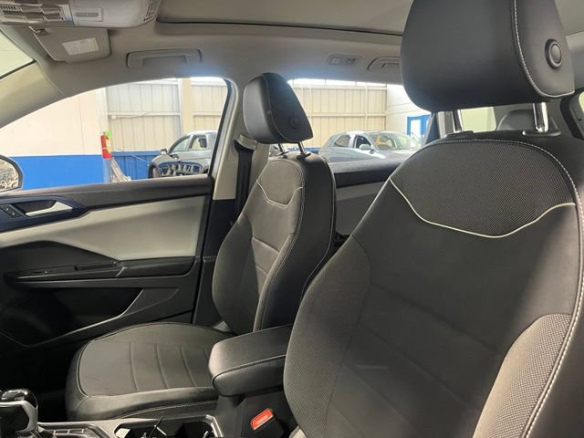 Used 2023 Volkswagen Taos SE AWD/4WD image 24