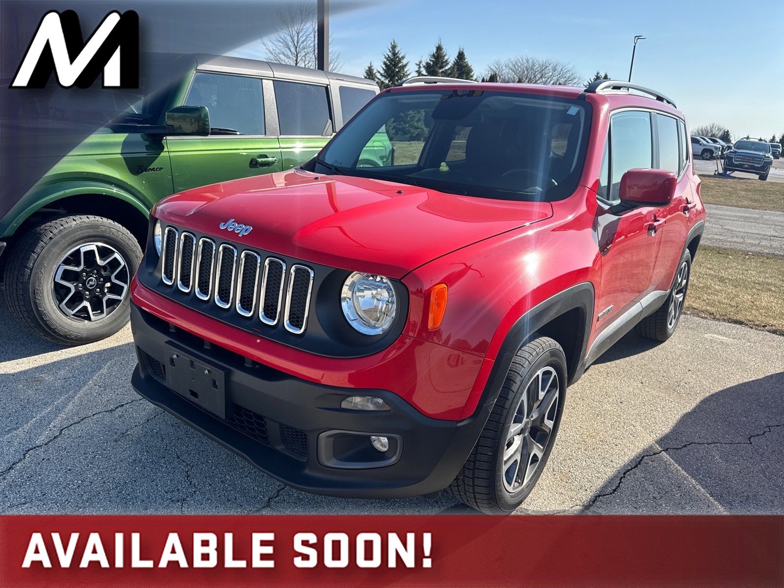Used 2017 Jeep Renegade Latitude w/ Popular Equipment Group image 1