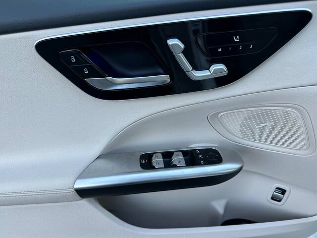 Certified 2025 Mercedes-Benz C 300 4MATIC Sedan image 11