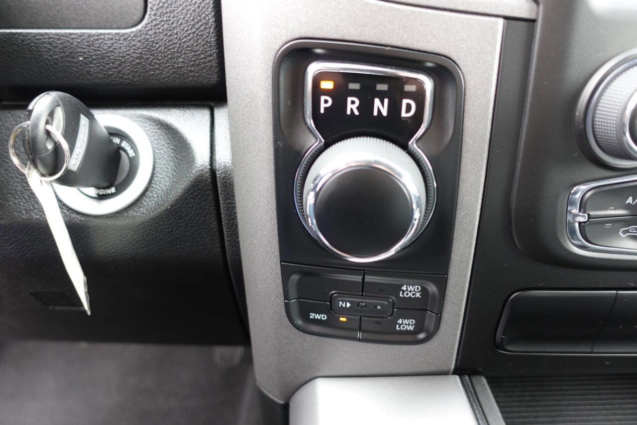 Used 2023 RAM 1500 Express w/ Wheel & Sound Group AWD/4WD image 47