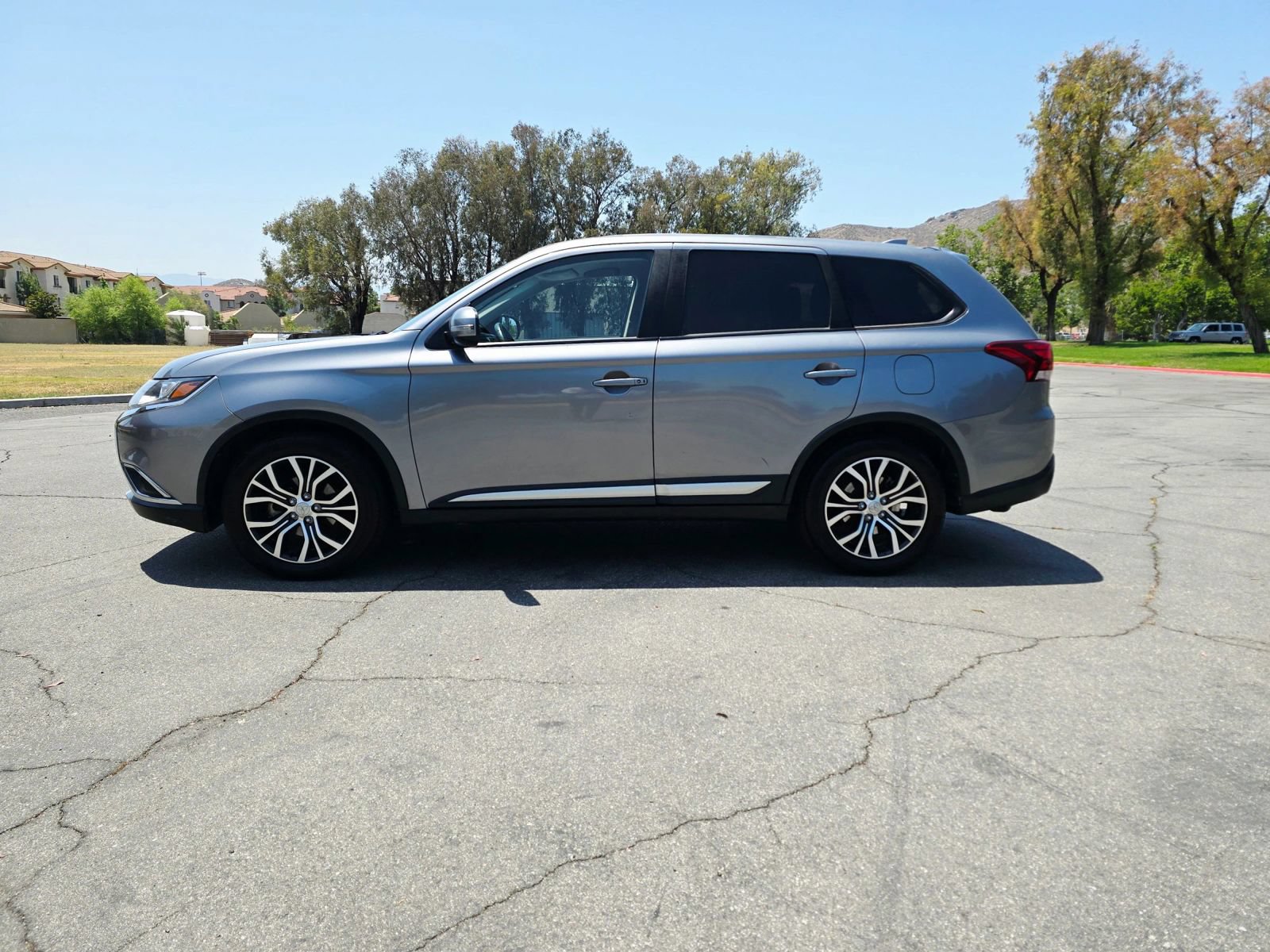 Used 2018 Mitsubishi Outlander SE FWD image 5
