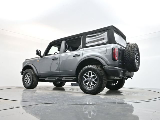 Used 2024 Ford Bronco Badlands image 35