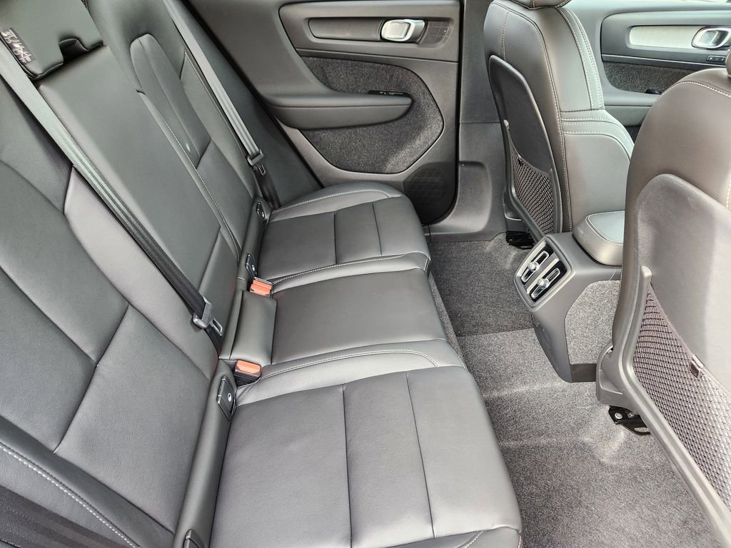 Used 2026 Volvo XC40 B5 Ultra w/ Protection Package Premier AWD/4WD image 19