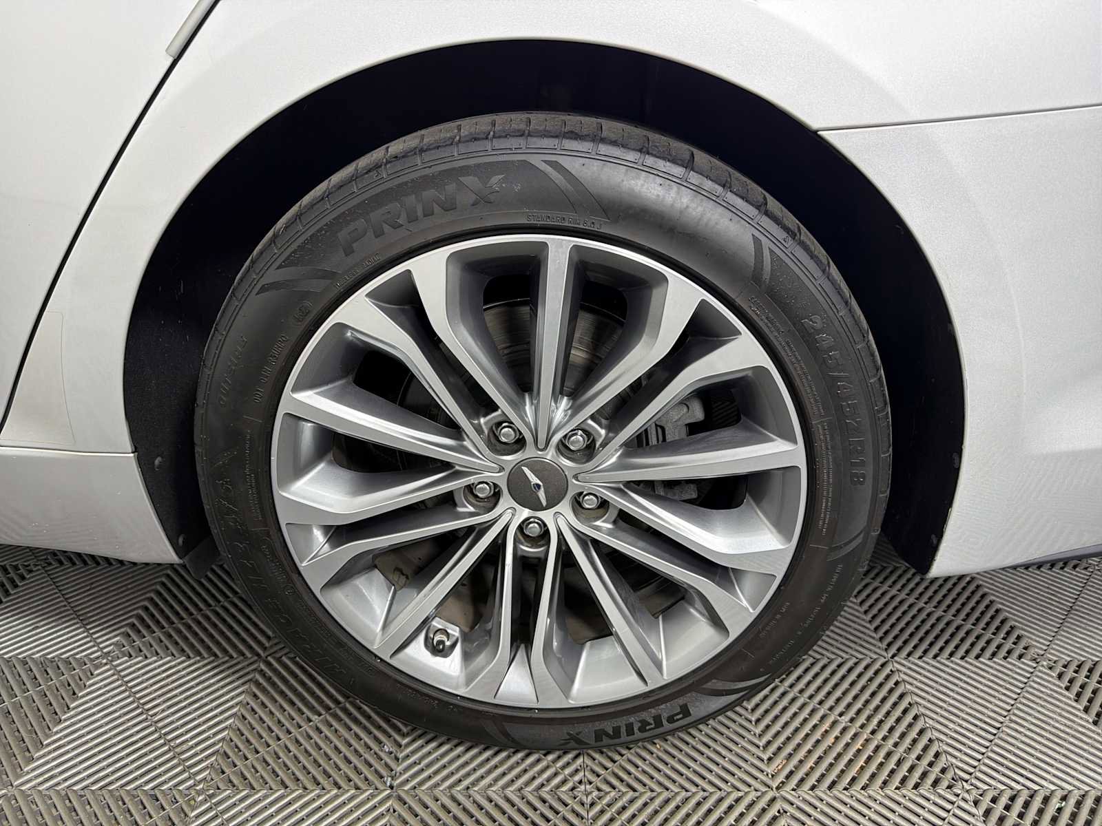 Used 2017 Genesis G80 3.8 image 17