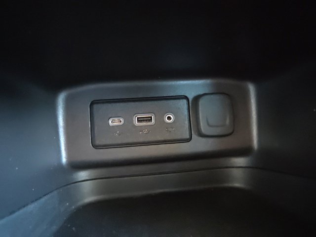 Used 2024 Chevrolet Equinox LT w/ LPO, Floor Liner Package AWD/4WD image 13